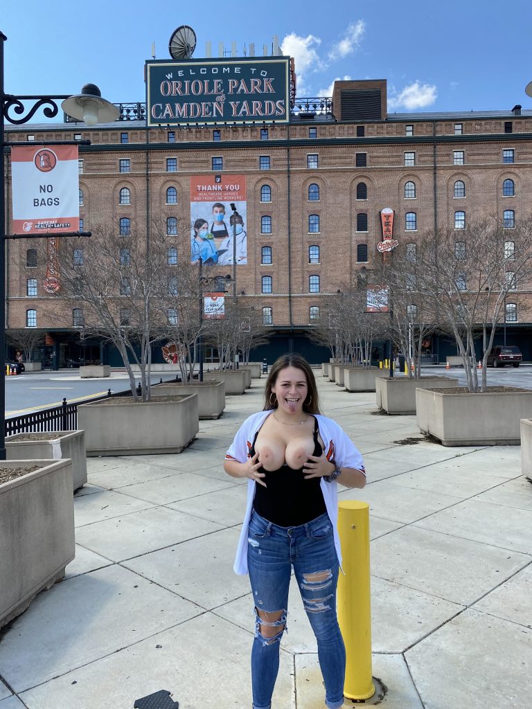 O's fangirl with big boobies near a home ballpark. Photo 2